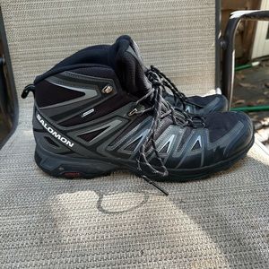 Salomon hiking boot size 13